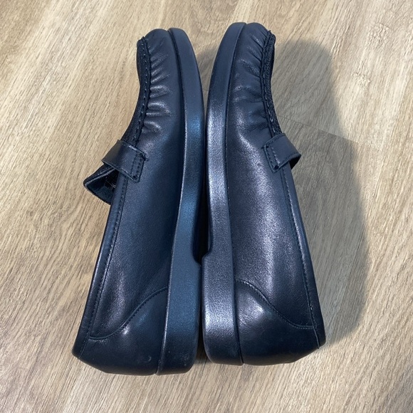 SAS Lara Comfort Black Leather Loafers size 8WW with buckle detail - Picture 9 of 11